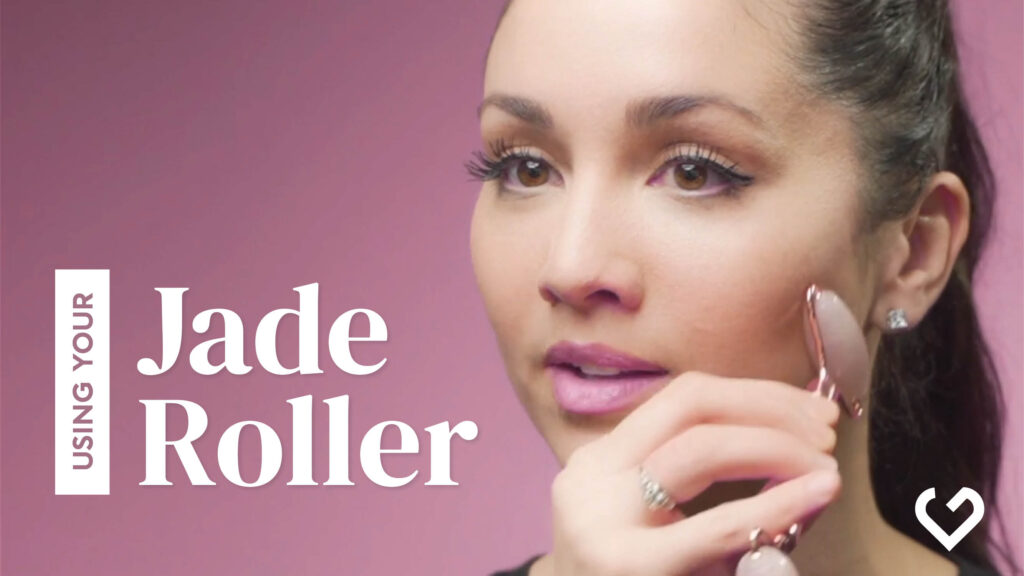 How to use a jade roller facial contour jawline cheekbones